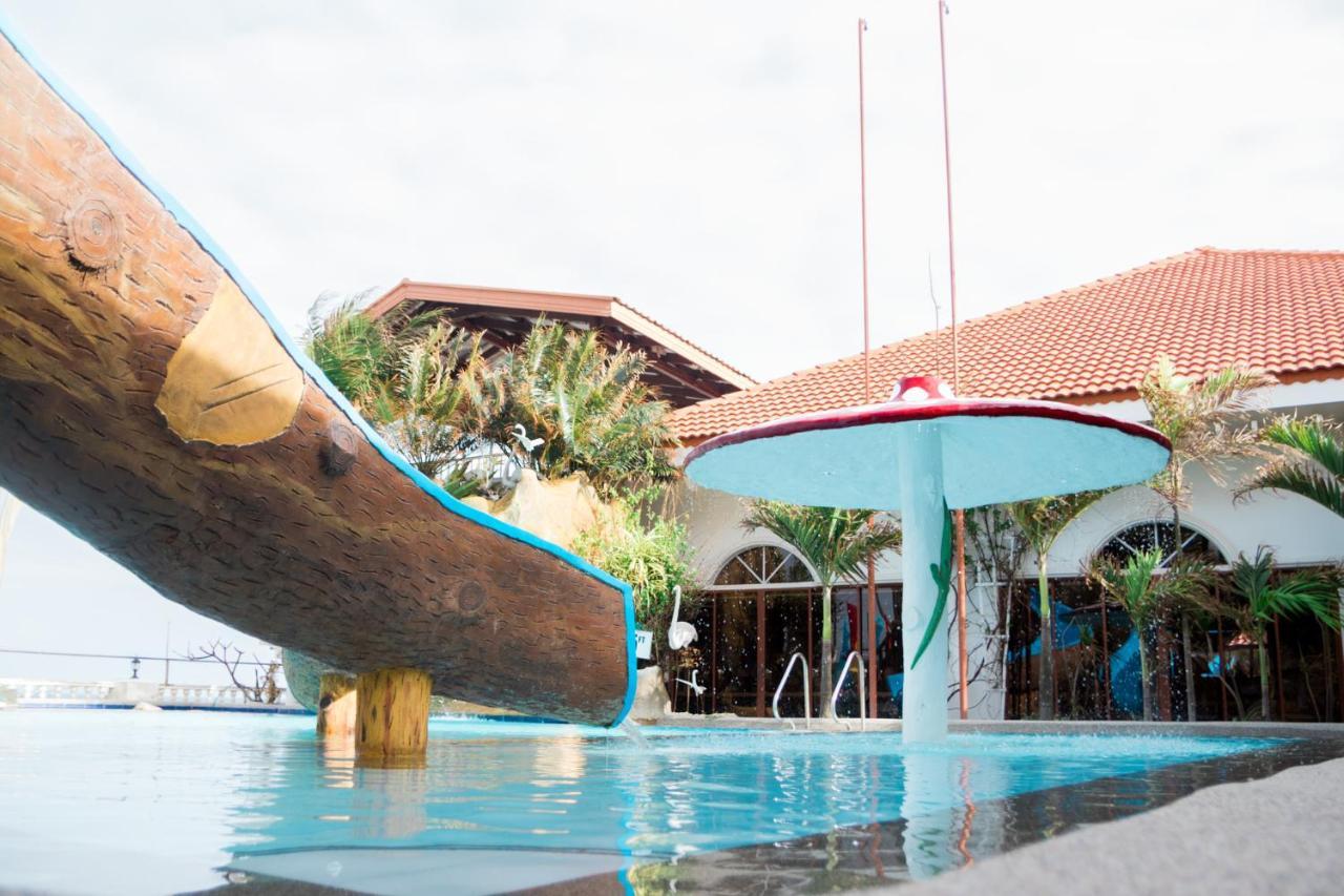 Marick Beach Resort Carmen  Kültér fotó